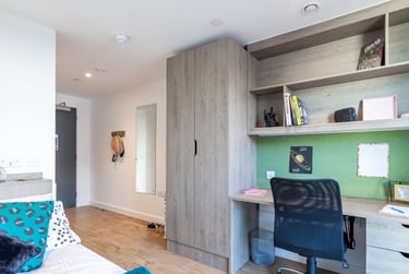 Bronze En Suite at Pavilion Point, 118-132 London Road, The Level, Brighton, BN14JH - Image 2